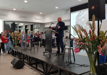Metis Montessori Lyceum geopend door André Kuipers