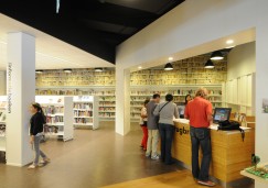Wijkcentrum en bibliotheek Nieuw Waterlandplein, Amsterdam
